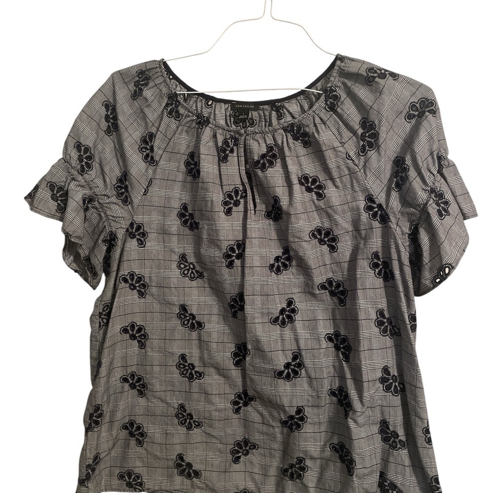 Ann Taylor Gray and Black Flutter Sleeve Blouse